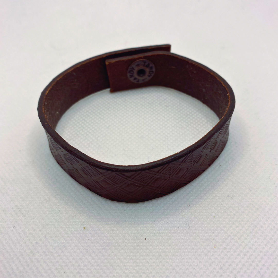 Diamond Texture Dark Leather Bracelet