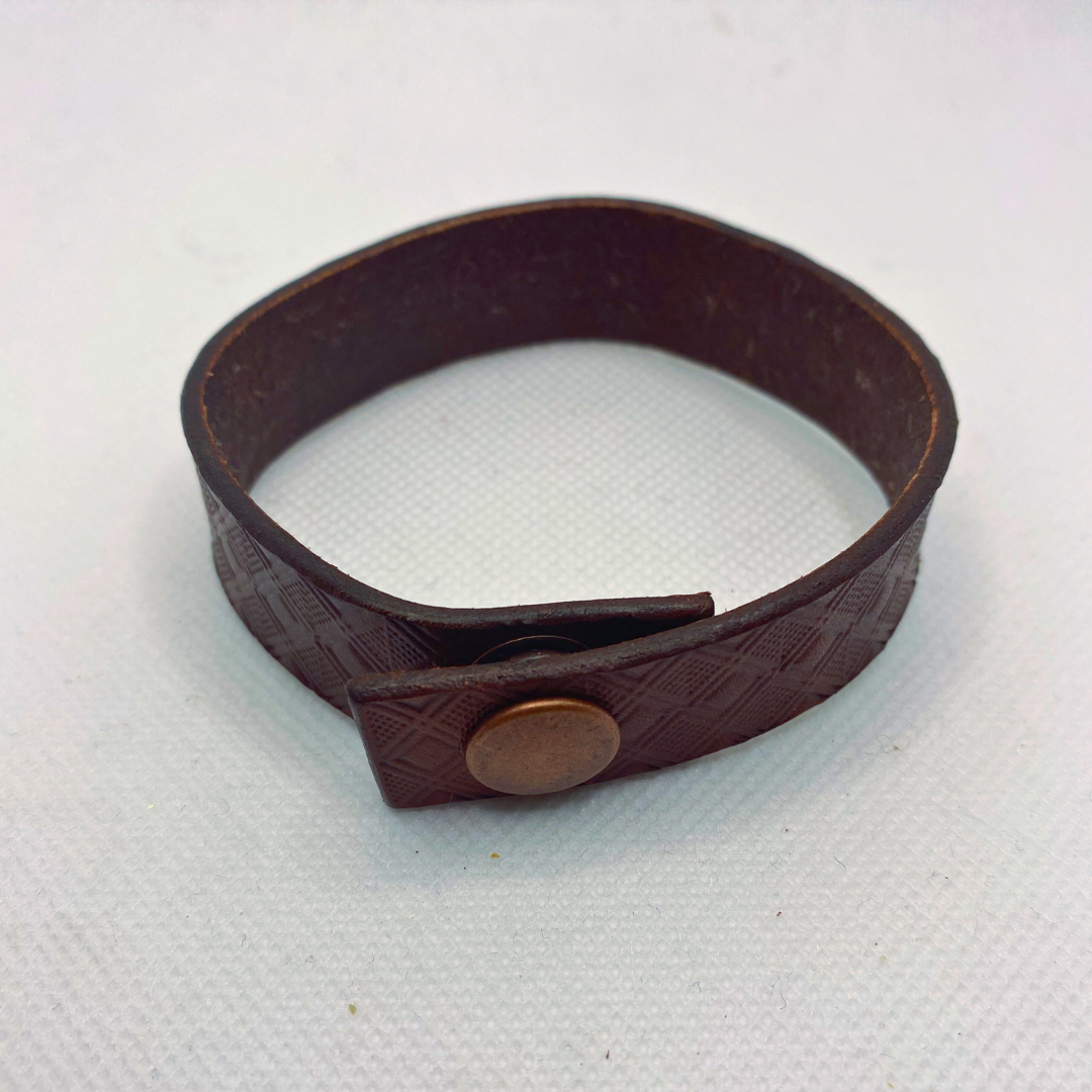 Diamond Texture Dark Leather Bracelet